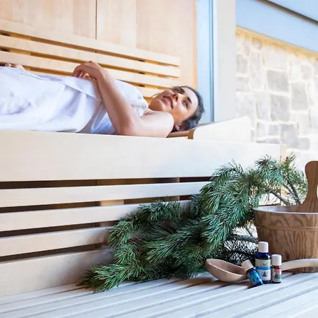Tiefenbrunn Gardensuites & Breakfast Ξενοδοχείο 4*