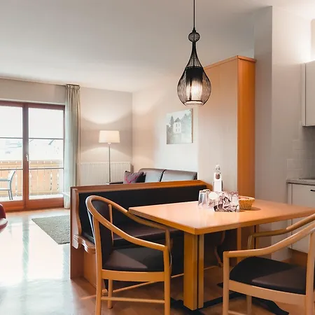 Tiefenbrunn Gardensuites & Breakfast Ξενοδοχείο